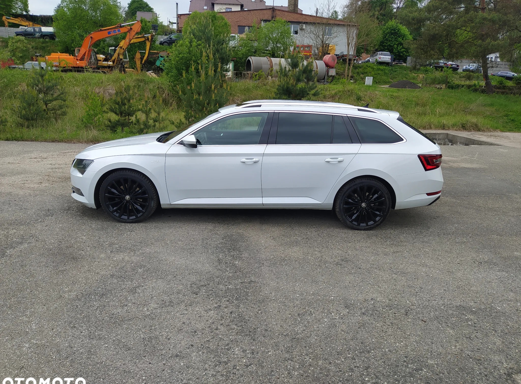 Skoda Superb cena 73500 przebieg: 165000, rok produkcji 2019 z Krasnobród małe 529